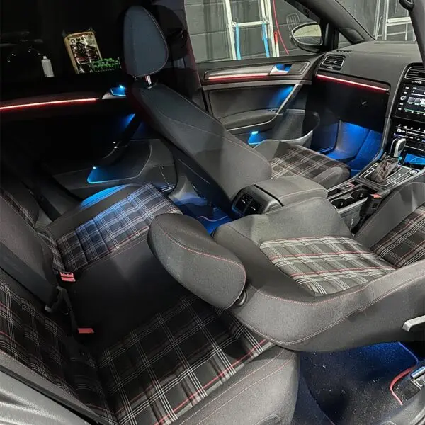 vw-golf-7-ambient-lights-install-600x600.webp