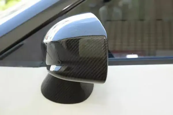 nissan-gtr-r35-pre-facelift-carbon-fibre-mirror-replacements-XXIITUNING_51e7c6aa-6ed5-4bb0-ad07-dd06dedd2beb.webp
