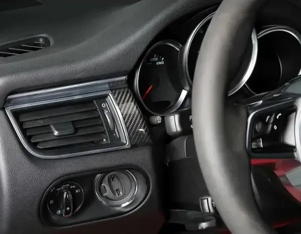 porsche-macan-95b-carbon-fibre-interior-trim-set-lhd-XXIITUNING-2.webp
