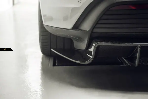 porsche-taycan-saloon-future-design-carbon-fibre-rear-diffuser-XXIITUNING-2_9d215d14-f01b-4867-9dcb-5b1fb4329d94.webp