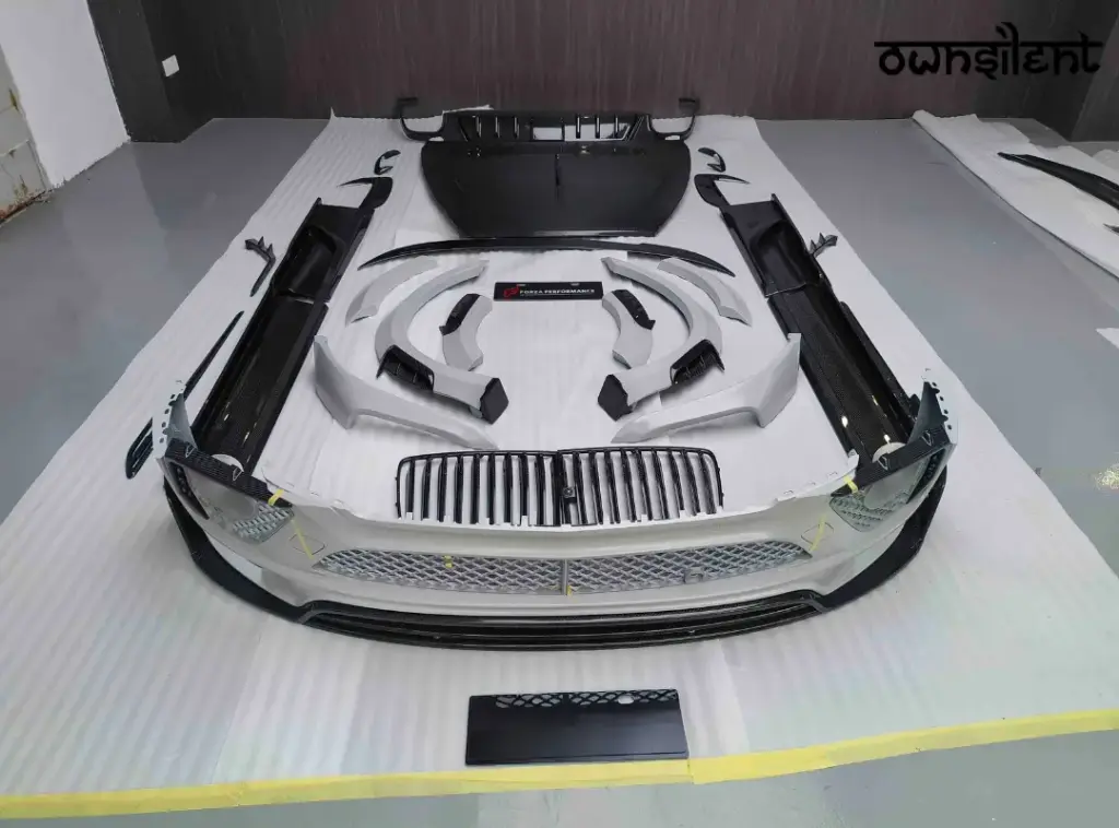 WIDE CARBON BODY KIT FOR BENTLEY BENTAYGA W12 V8 2020+